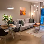 Lägenhet Mennica Prestige